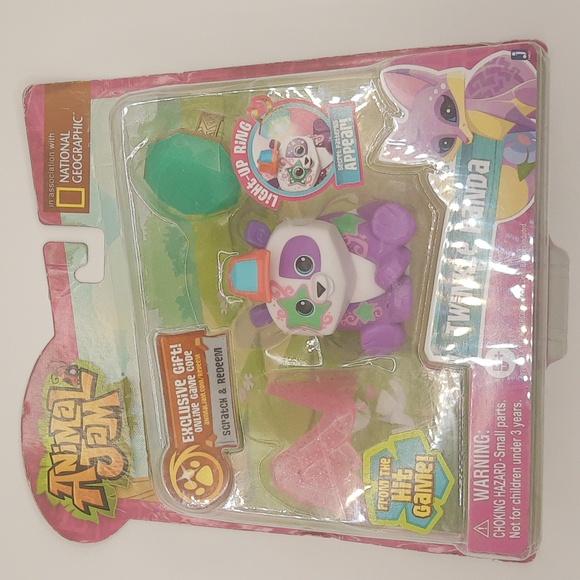 Animal Jam Best Dressed Twinkle Panda with Light-up Ring Collectible BOX DAMAGE - Picture 3 of 13
